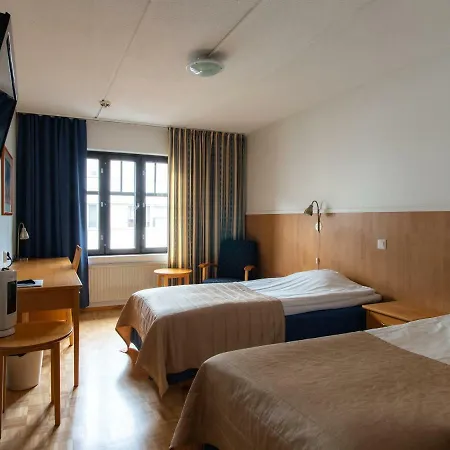 Jahtihovi 库奥皮奥